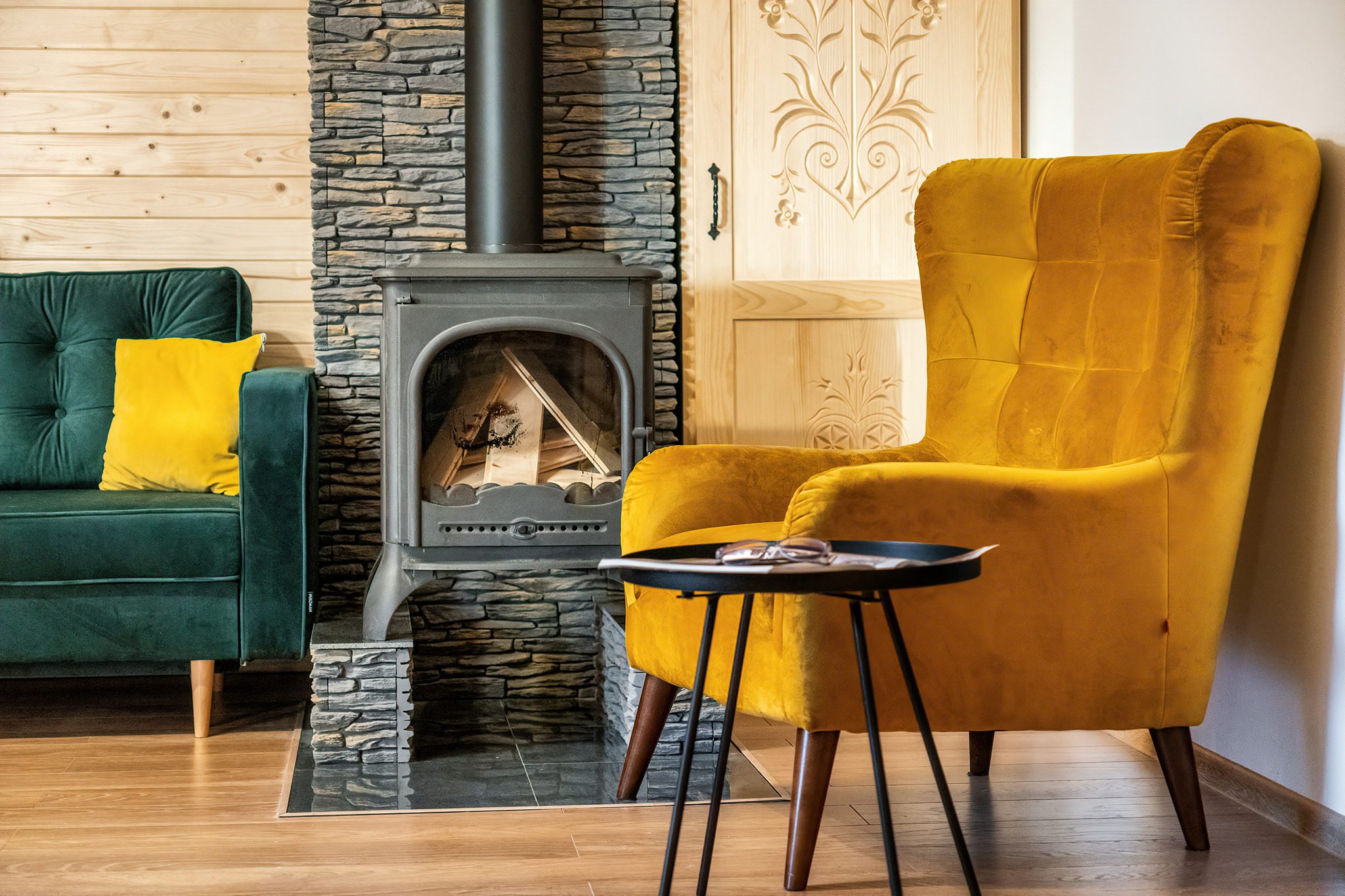 Apartament z kominkiem